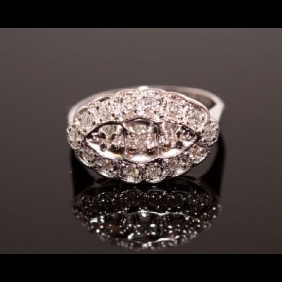 ISO!!! NOT FOR SALE!  Antique Princess/Dinner Ring - Picture 1 of 8